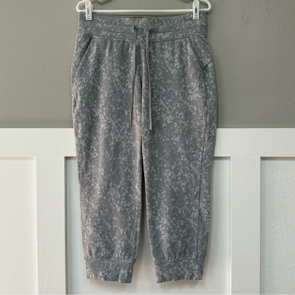 Lululemon Ready to Rulu Jogger Crop